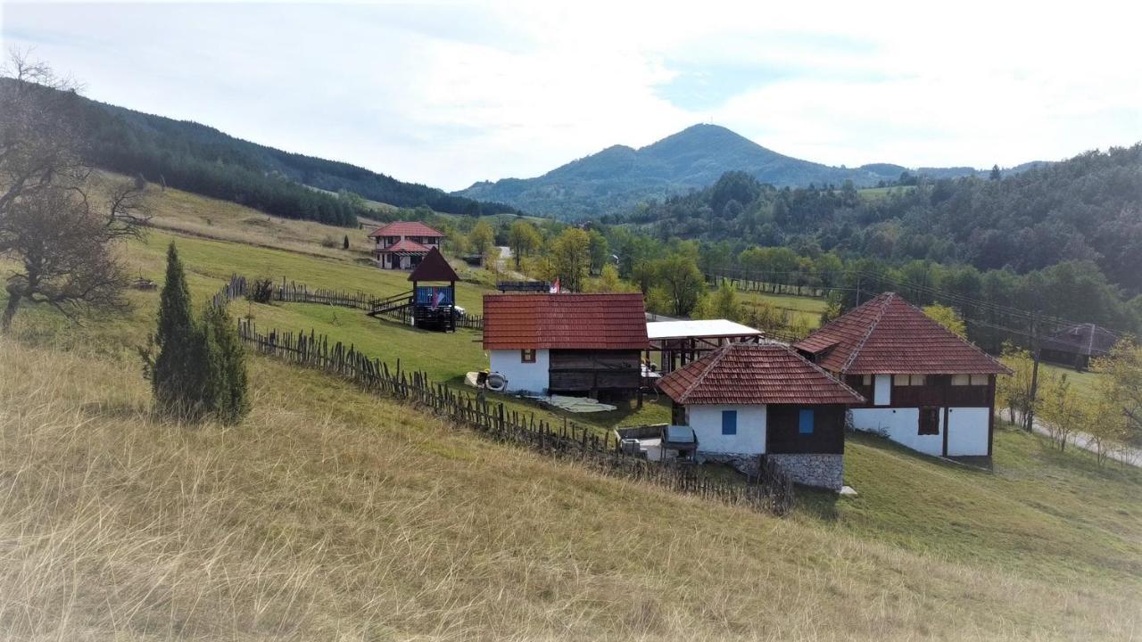 Etno Village Gostoljublje Kosjeric エクステリア 写真