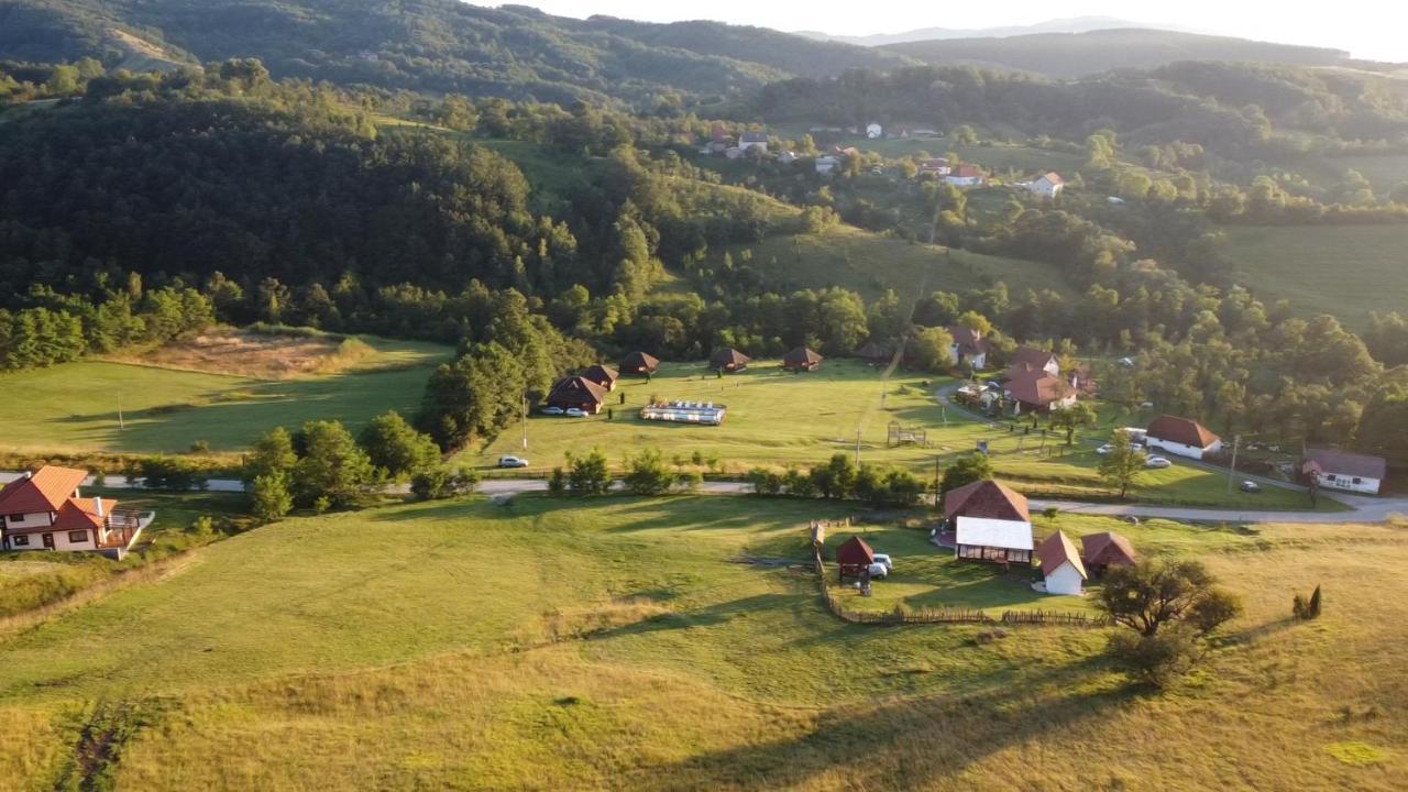 Etno Village Gostoljublje Kosjeric エクステリア 写真