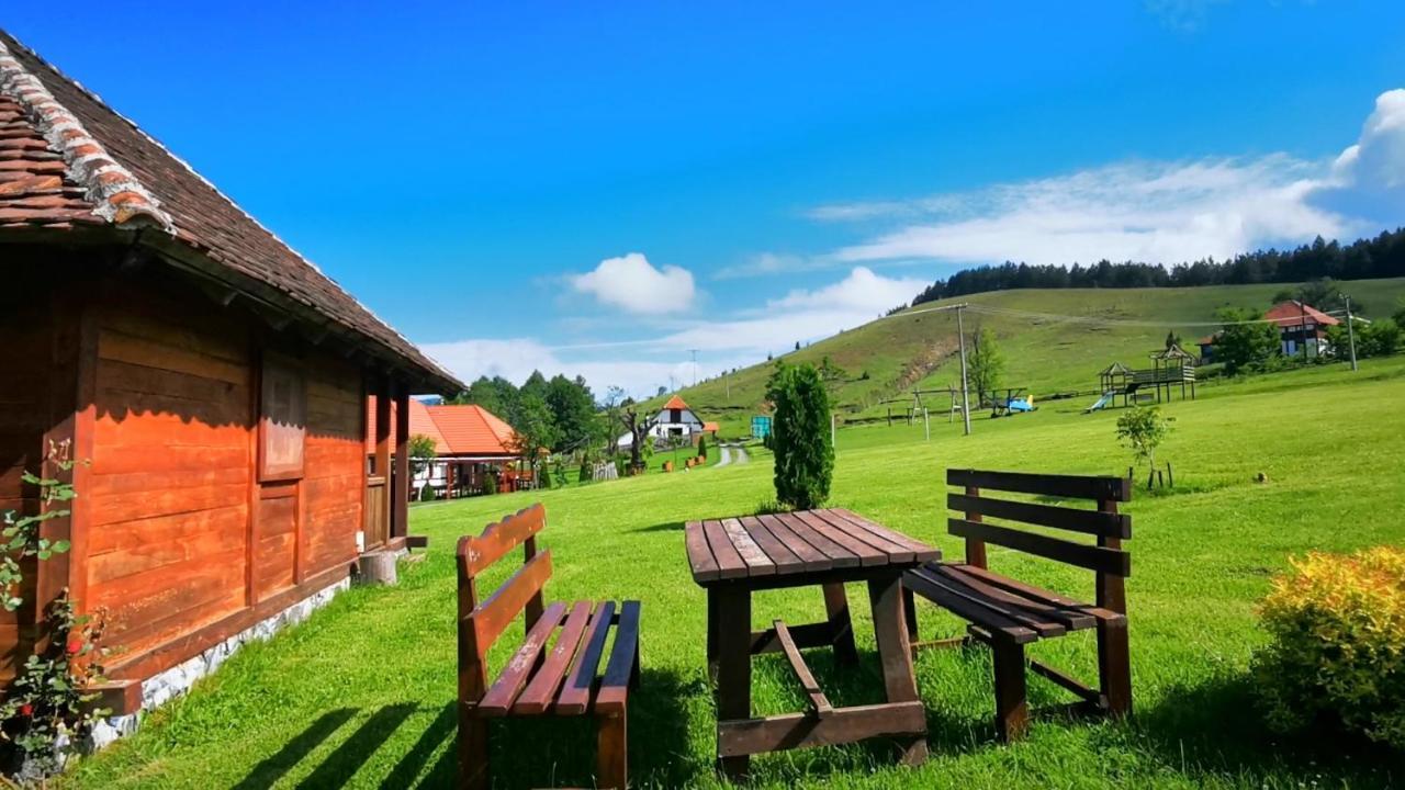 Etno Village Gostoljublje Kosjeric エクステリア 写真