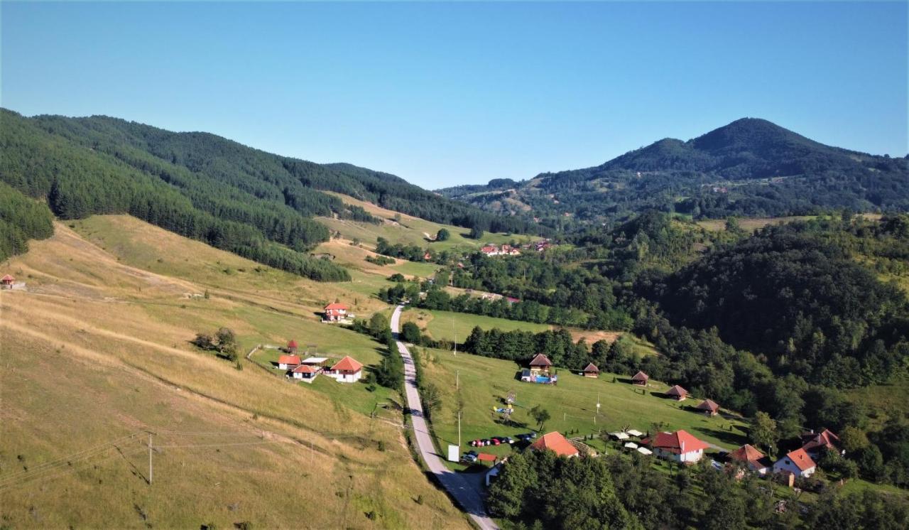 Etno Village Gostoljublje Kosjeric エクステリア 写真
